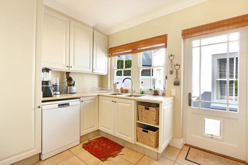 To Let 4 Bedroom Property for Rent in Steenberg Estate Western Cape